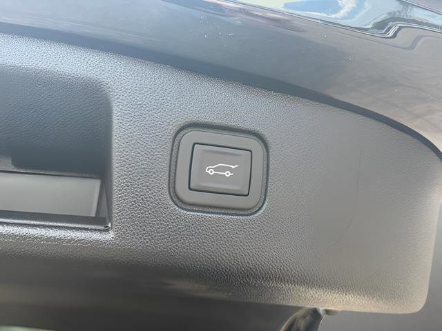 2025 Chevrolet Blazer EV LT - Photo 9