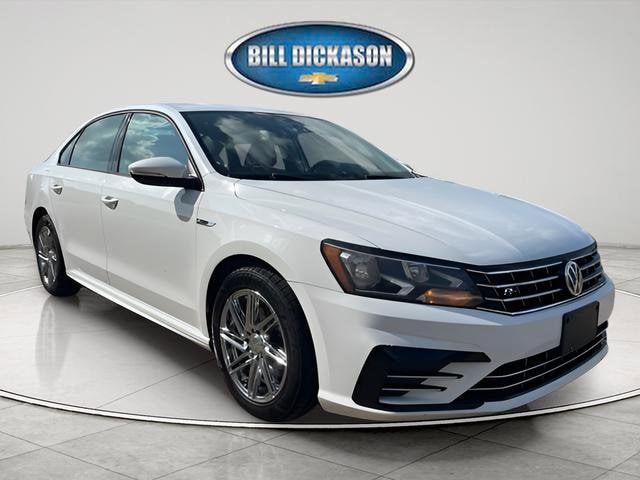 2018 Volkswagen Passat R-Line