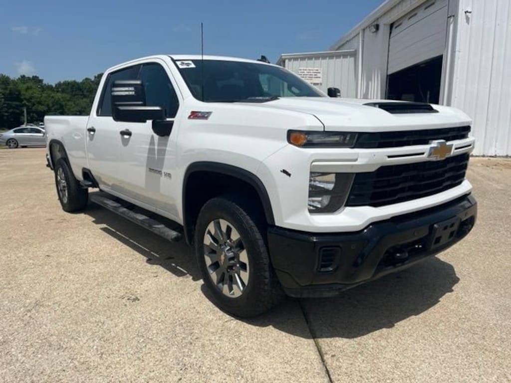 Used 2025 Chevrolet Silverado 2500 HD Custom Truck