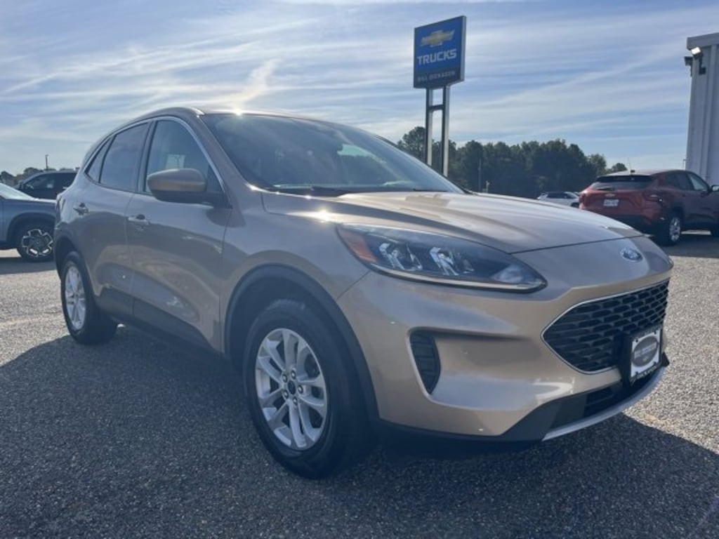 Used 2021 Ford Escape SE