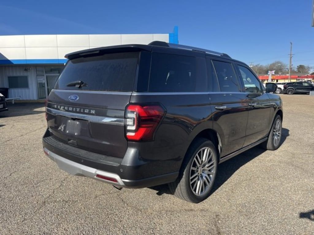 Used 2024 Ford Expedition Limited