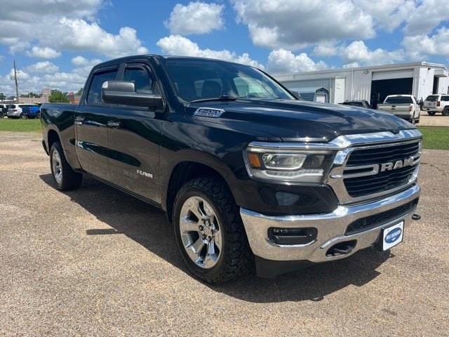 2020 RAM 1500 Big Horn/Lone Star 4x4 Crew Cab 6'4's photo