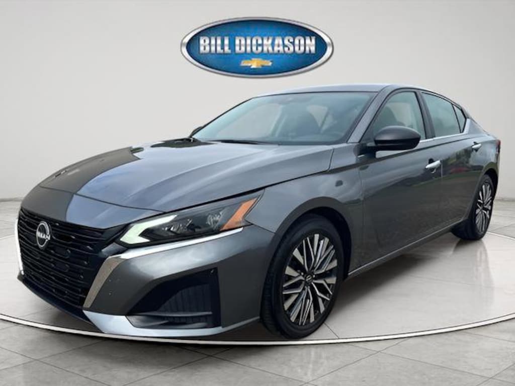 Used 2025 Nissan Altima SV