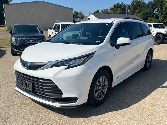 Used 2021 Toyota Sienna LE with VIN 5TDKRKEC2MS011971 for sale in Gladewater, TX