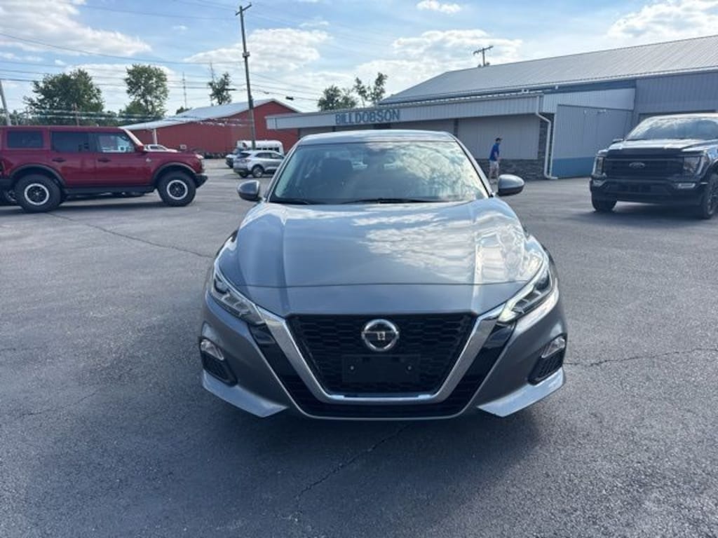 Used 2021 Nissan Altima 2.5 SV Sedan