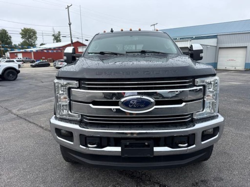Used 2019 Ford F-250 Lariat Crew Cab Truck