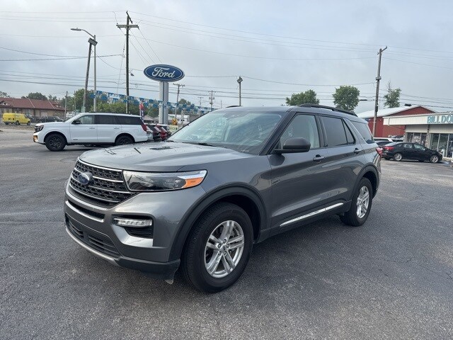 2022 Ford Explorer XLT photo 3