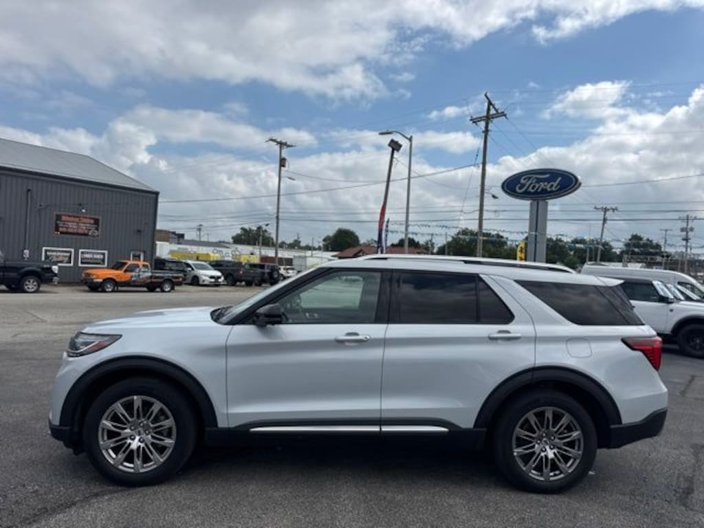 Used 2025 Ford Explorer Platinum SUV