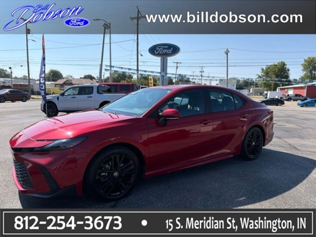 Used 2025 Toyota Camry SE Sedan