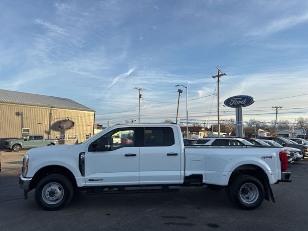 Used 2025 Ford F-350 XLT Crew Cab Long Bed Truck