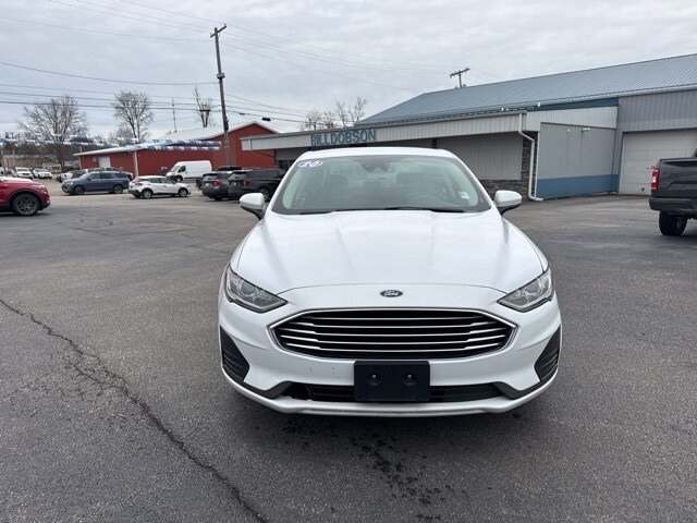 2020 Ford Fusion SE photo 4