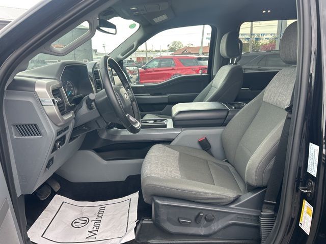 2023 Ford F-150 XLT - Photo 13