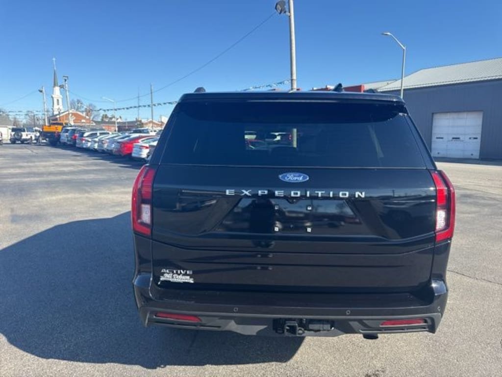 Used 2025 Ford Expedition Active SUV