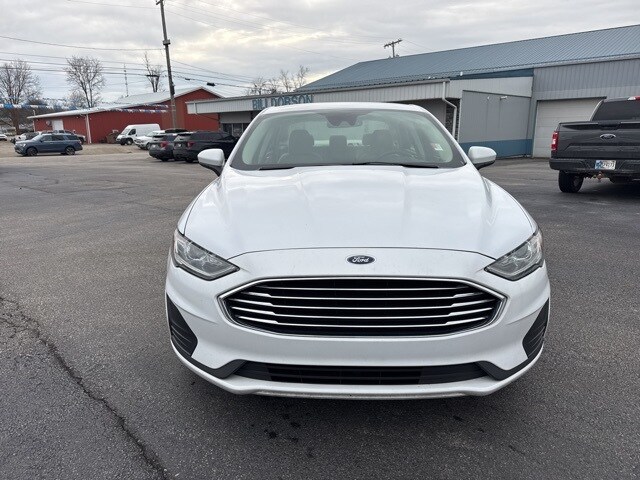 2020 Ford Fusion SE photo 4