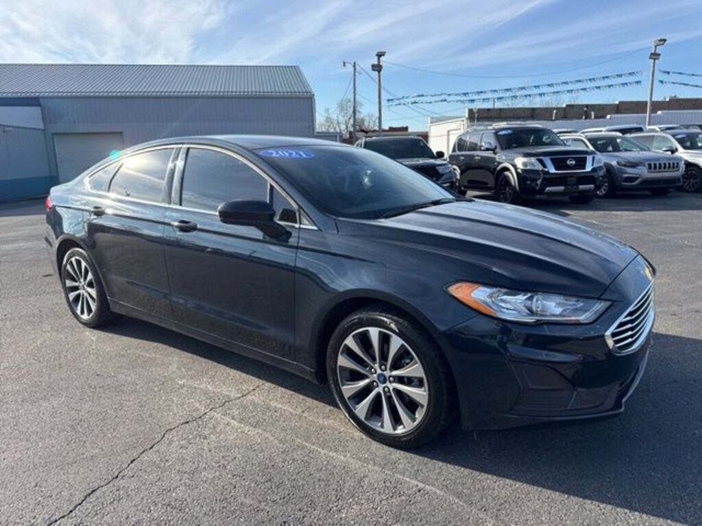 Used 2020 Ford Fusion SE Sedan