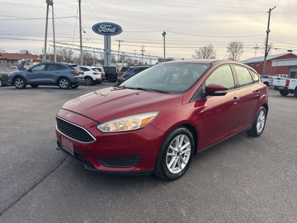 Used 2015 Ford Focus SE Hatchback