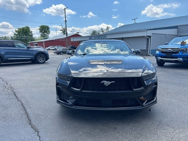 2025 Ford Mustang GT Premium photo 4