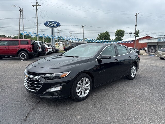 2024 Chevrolet Malibu 1LT photo 3