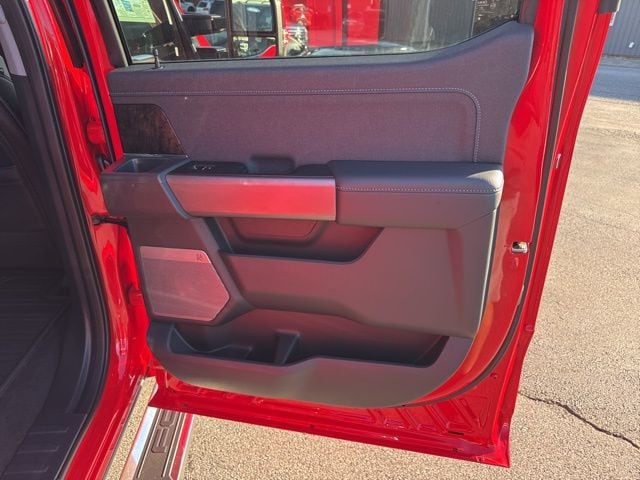 2026 Ford F-350 Super Duty Lariat - Photo 43