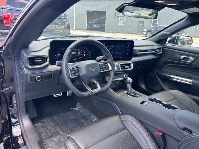 2025 Ford Mustang GT Premium Fastback - Photo 16