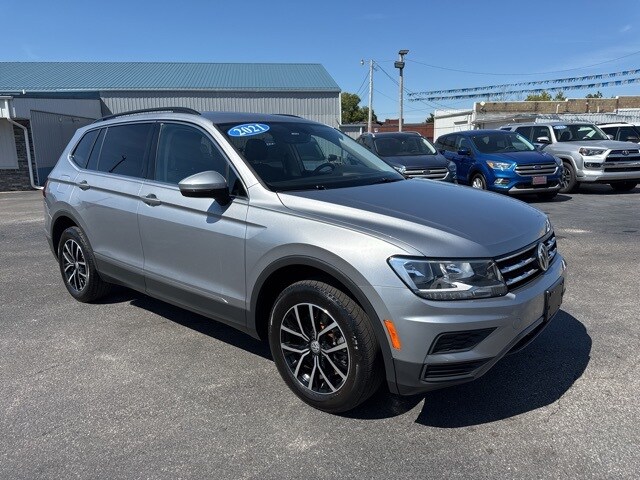2021 Volkswagen Tiguan SE photo 3