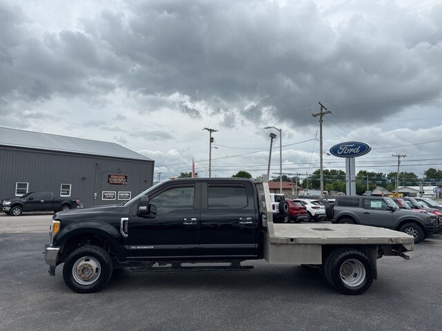 2017 Ford F-350 XL photo 2