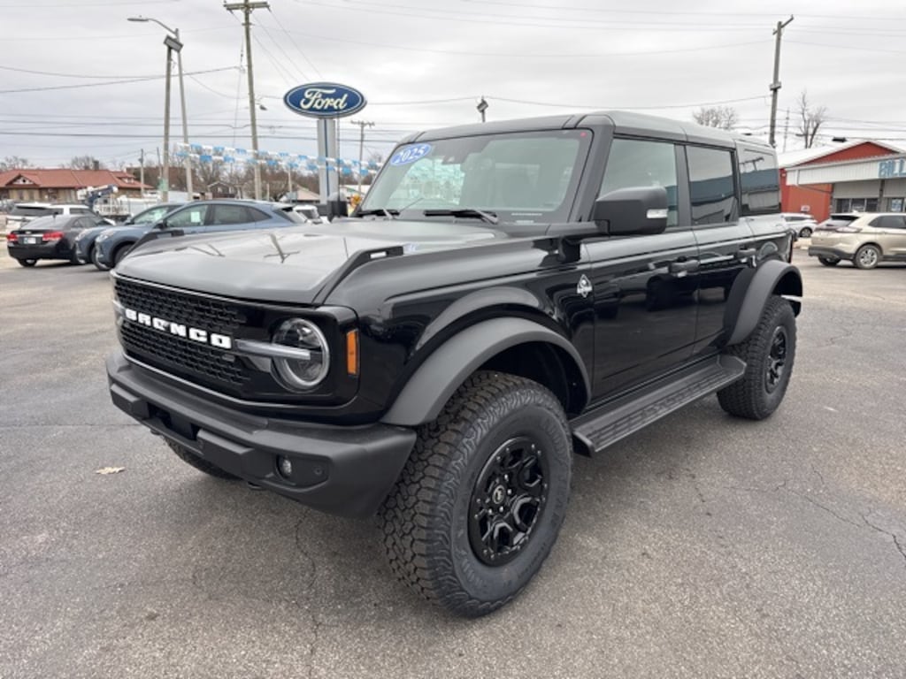 New 2025 Ford Bronco Outer Banks SUV