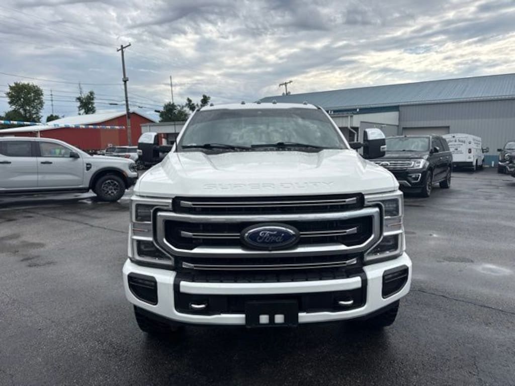 Used 2022 Ford F-350 Platinum Crew Cab Truck