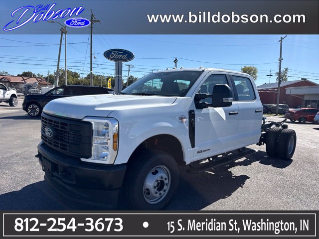  Ford Chassis Cab