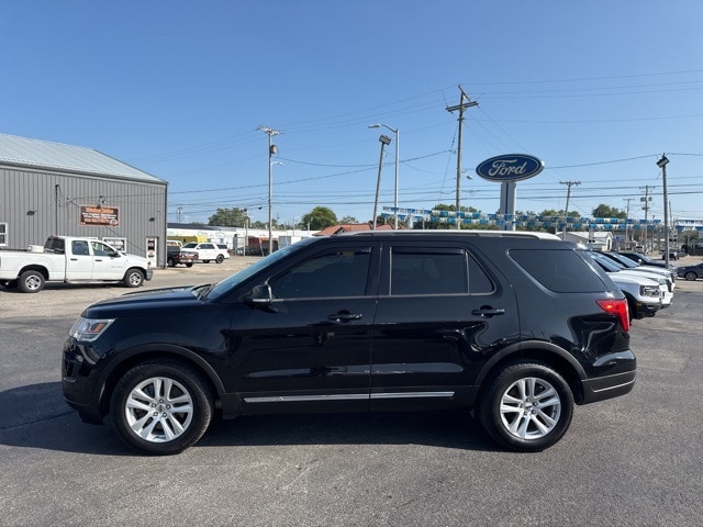 Used 2018 Ford Explorer XLT with VIN 1FM5K8D85JGA75411 for sale in Washington, IN