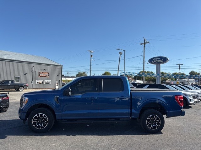 2022 Ford F-150 XLT photo 2