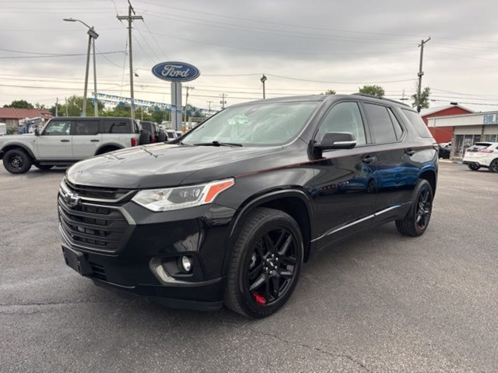 Used 2021 Chevrolet Traverse Premier SUV