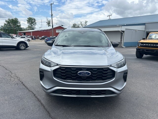 2024 Ford Escape ST-Line photo 4