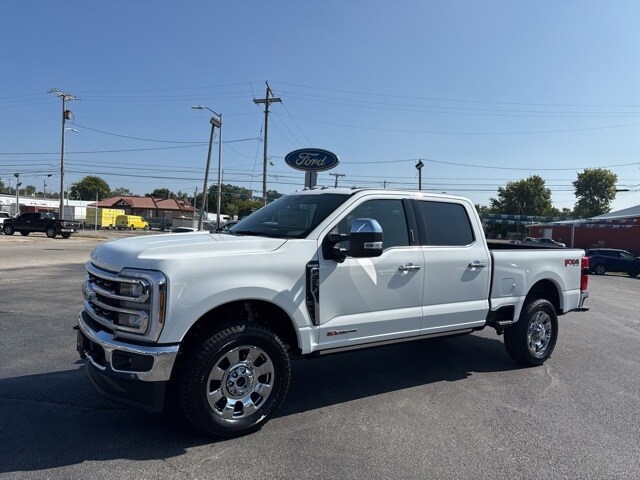2026 Ford F-350 King Ranch photo 3