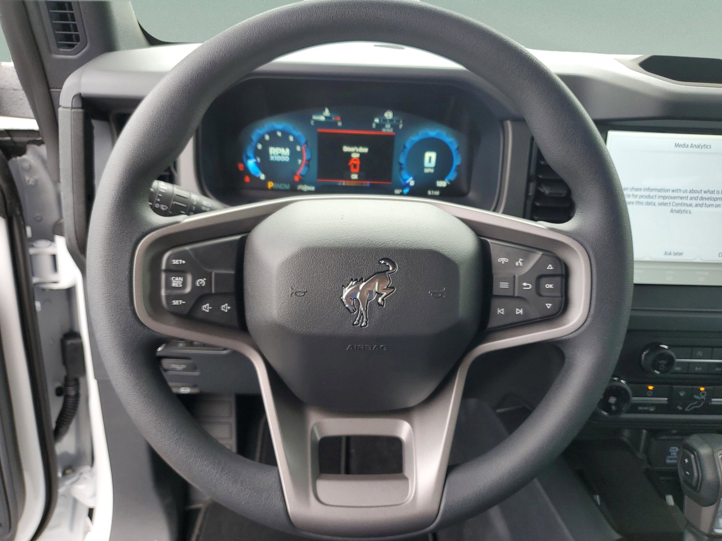 2025 Ford Bronco 4-Door Base - Photo 23