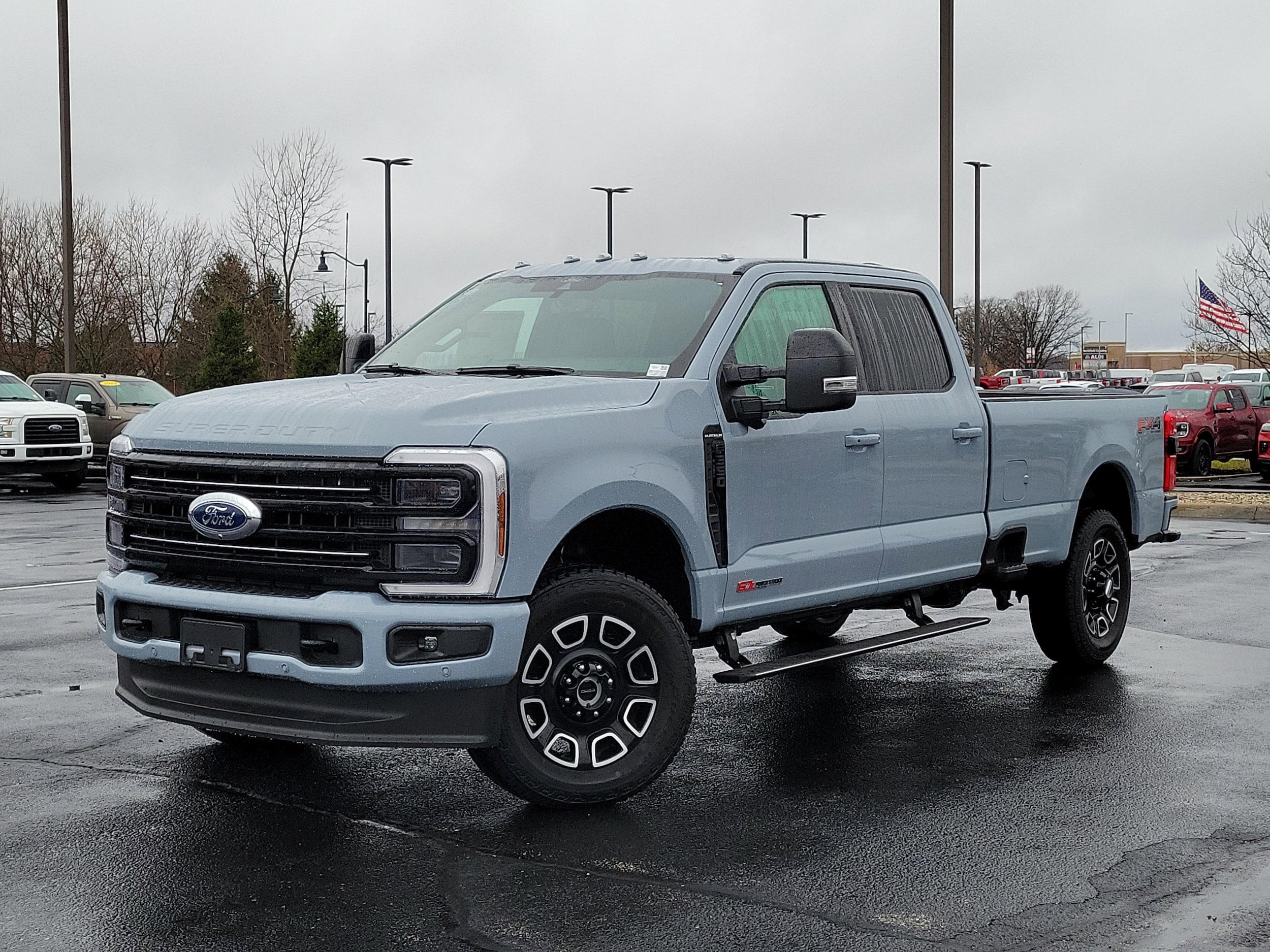 2026 Ford F-350 Super Duty Platinum's photo