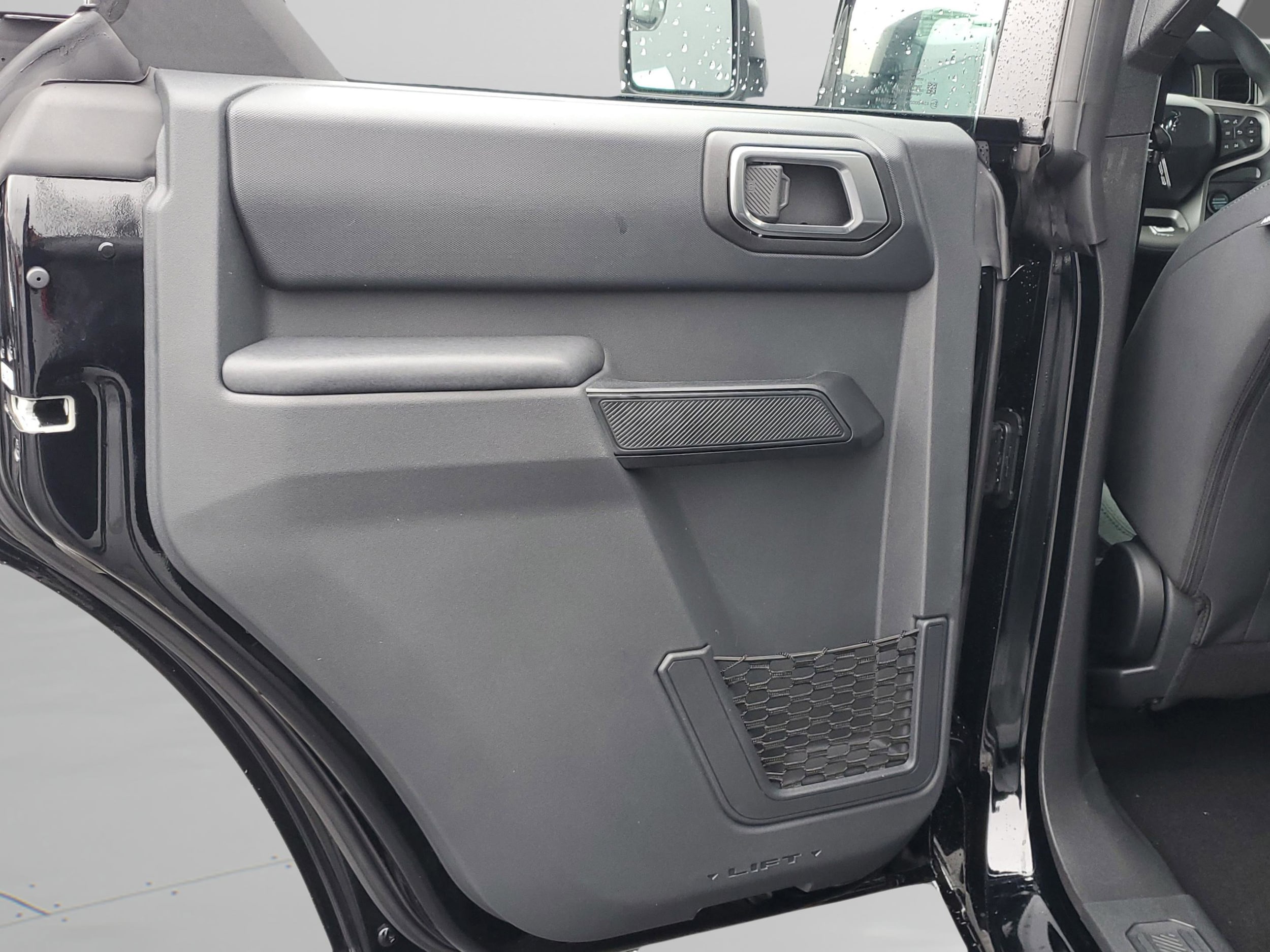 2025 Ford Bronco 4-Door Base - Photo 27
