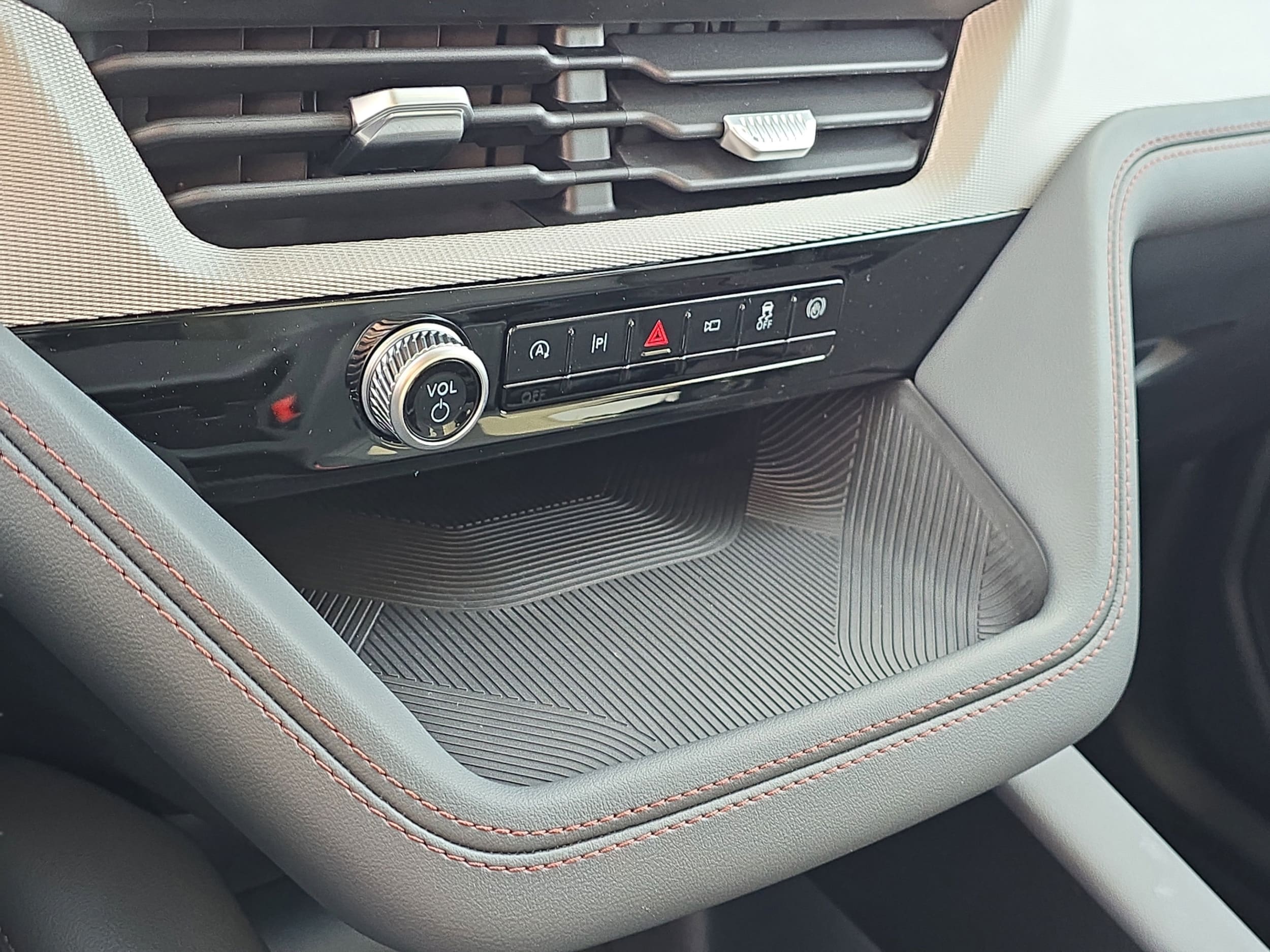 2026 Ford Explorer Active - Photo 26