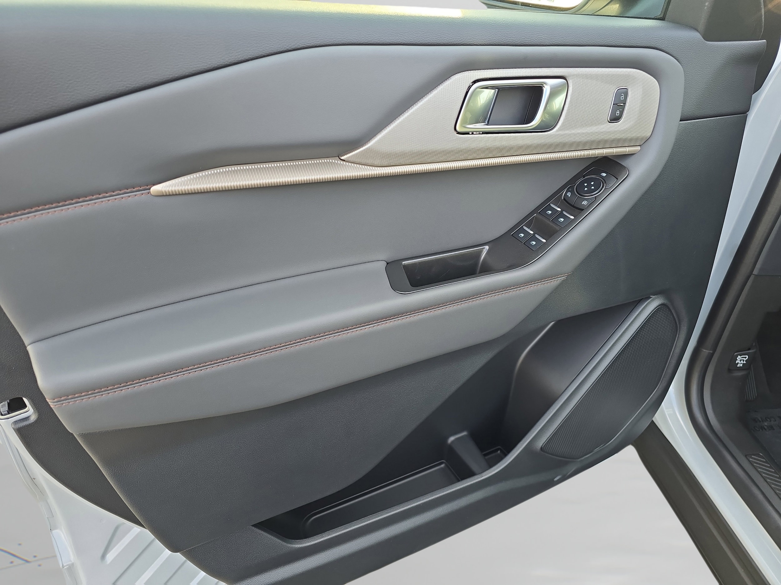 2026 Ford Explorer Active - Photo 31