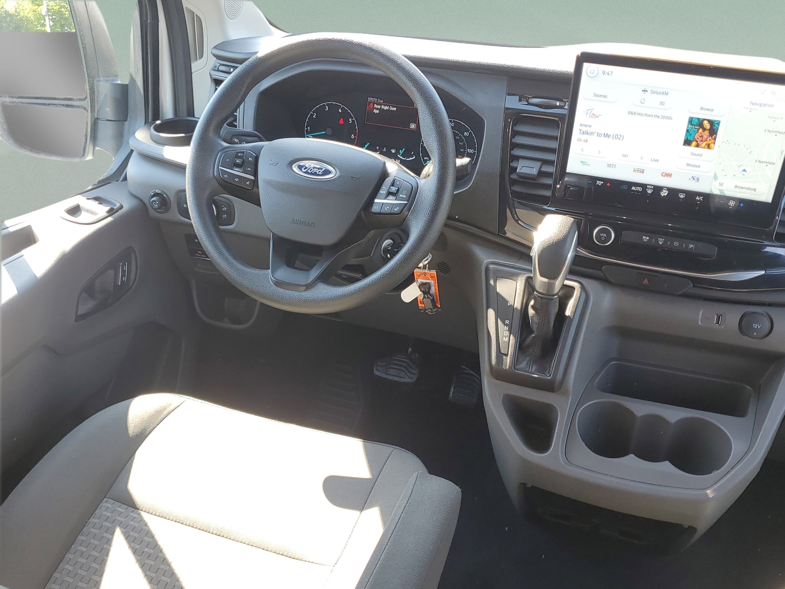 2023 Ford Transit Passenger Van XLT - Photo 13