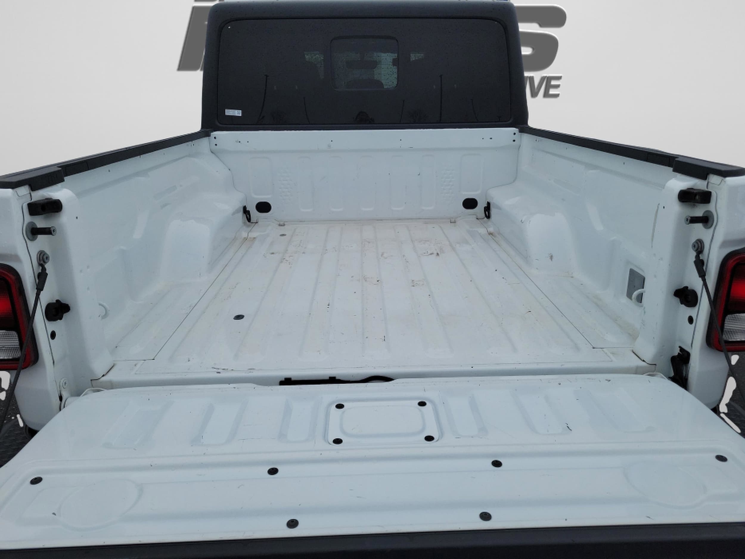 2022 Jeep Gladiator Overland - Photo 19