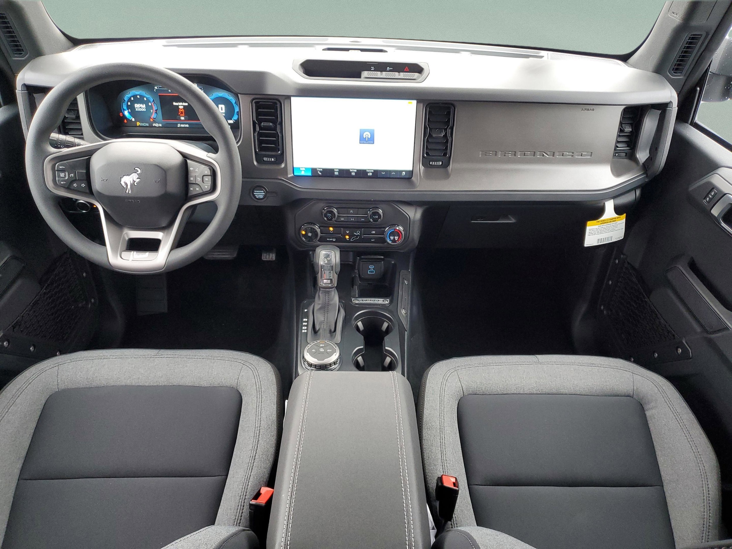 2025 Ford Bronco 4-Door Base - Photo 10