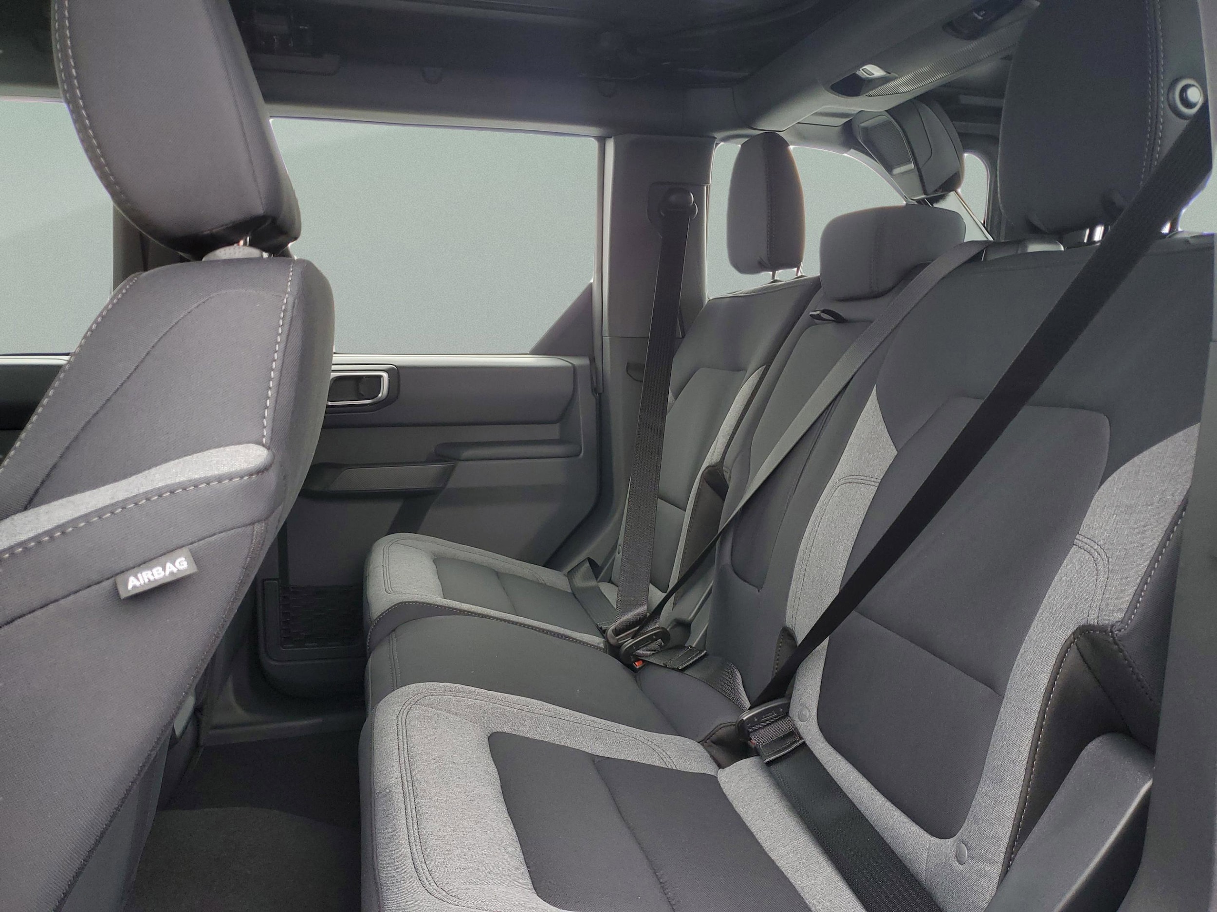 2025 Ford Bronco 4-Door Base - Photo 6