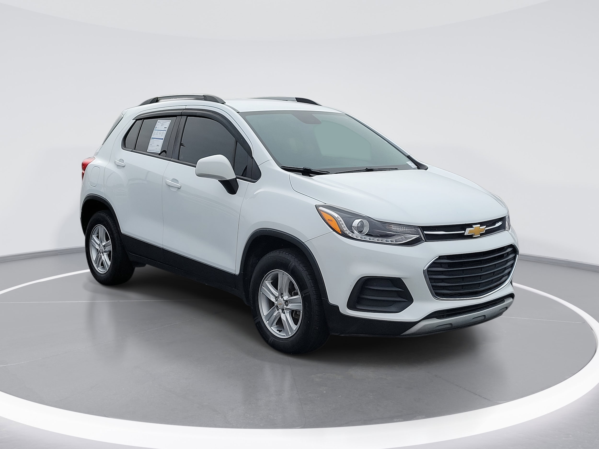 Certified 2021 Chevrolet Trax LT with VIN KL7CJPSB6MB319962 for sale in Brownsburg, IN