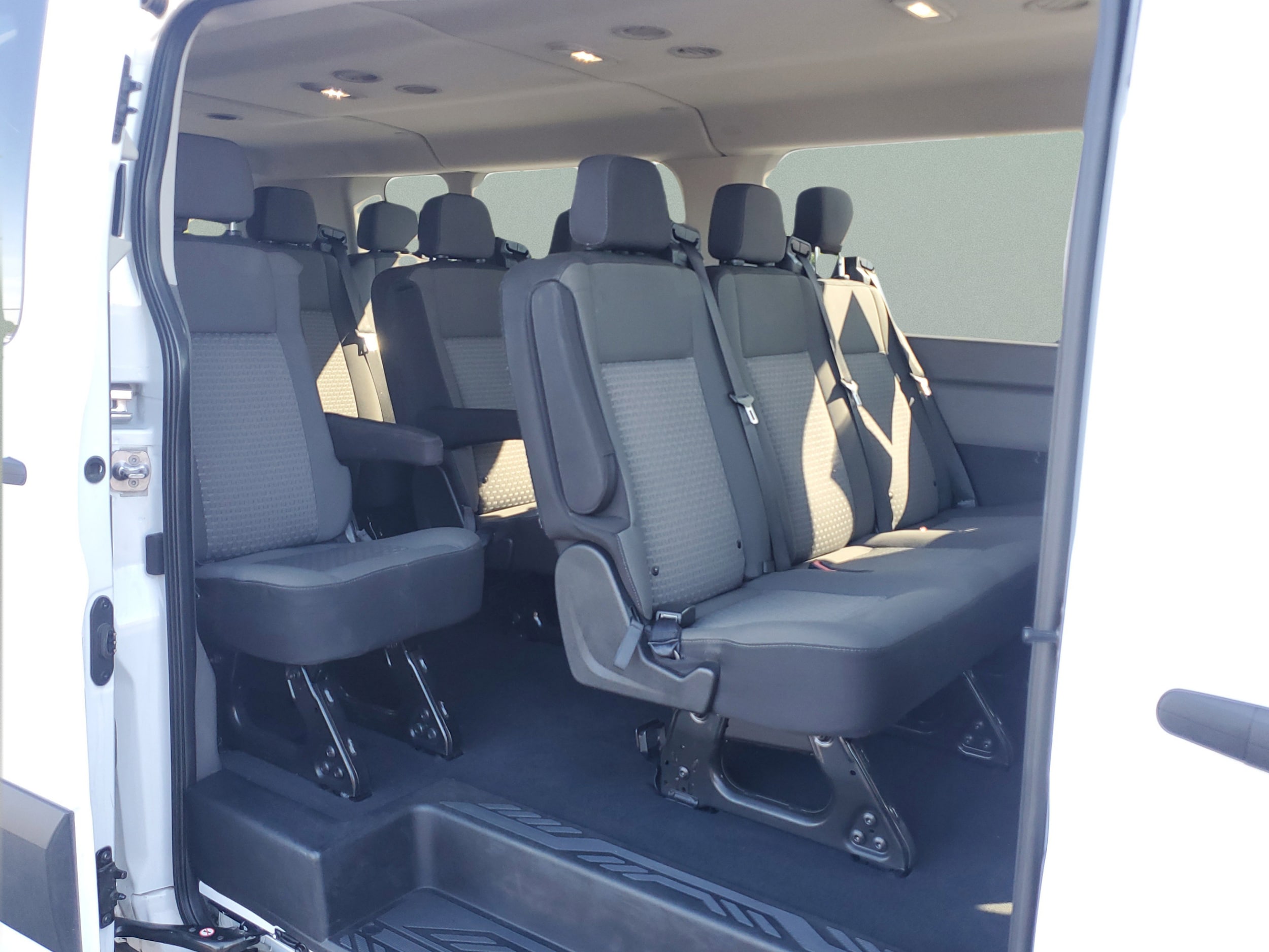 2023 Ford Transit Passenger Van XLT - Photo 10