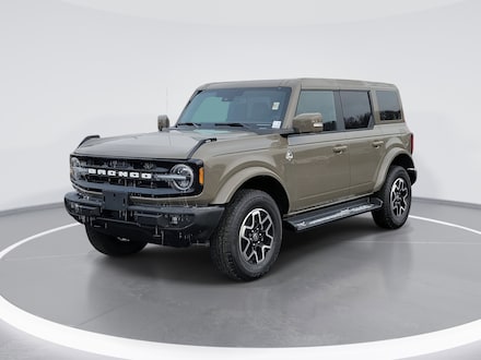 2025 Ford Bronco Outer Banks SUV