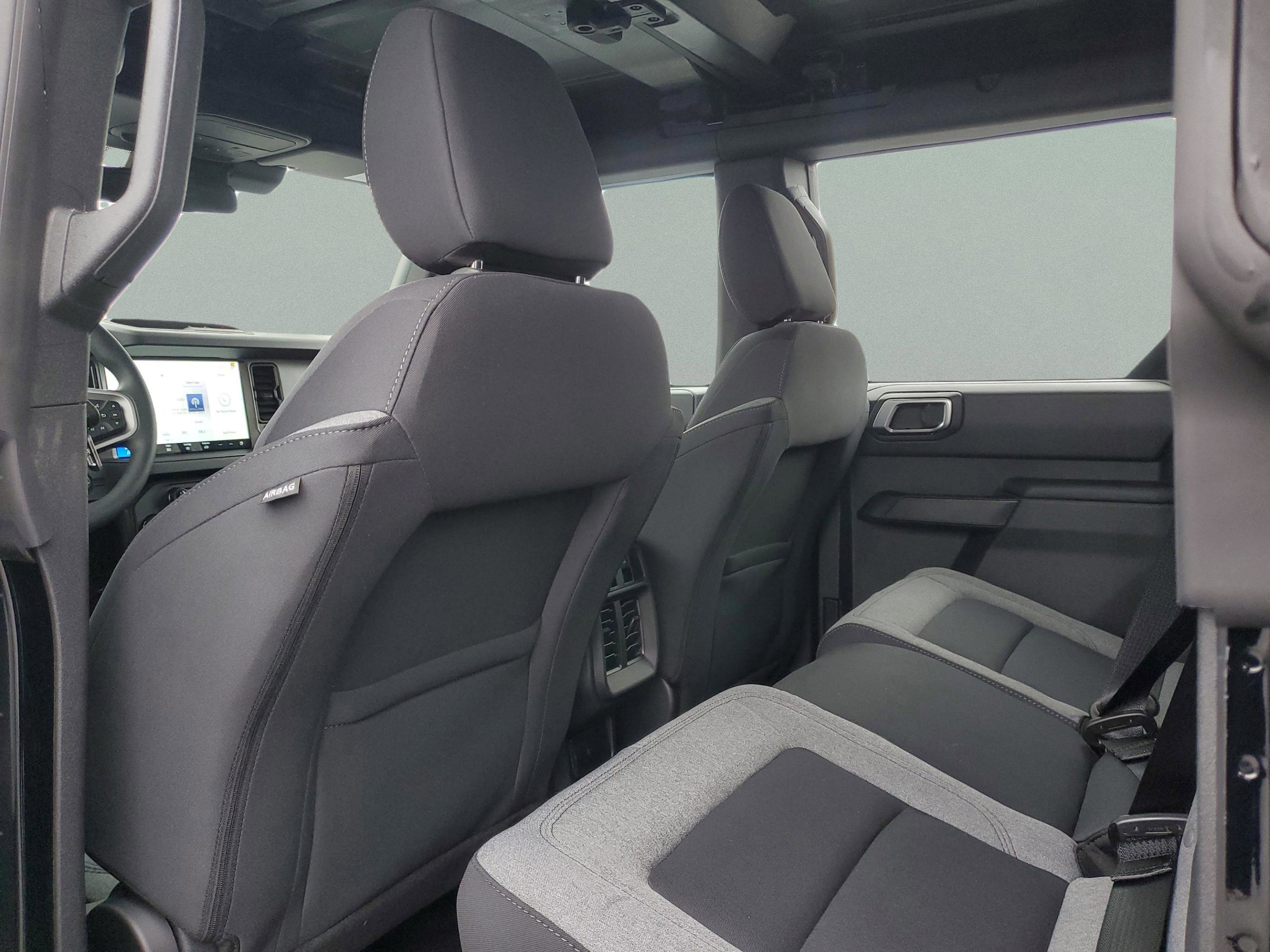 2025 Ford Bronco 4-Door Base - Photo 7