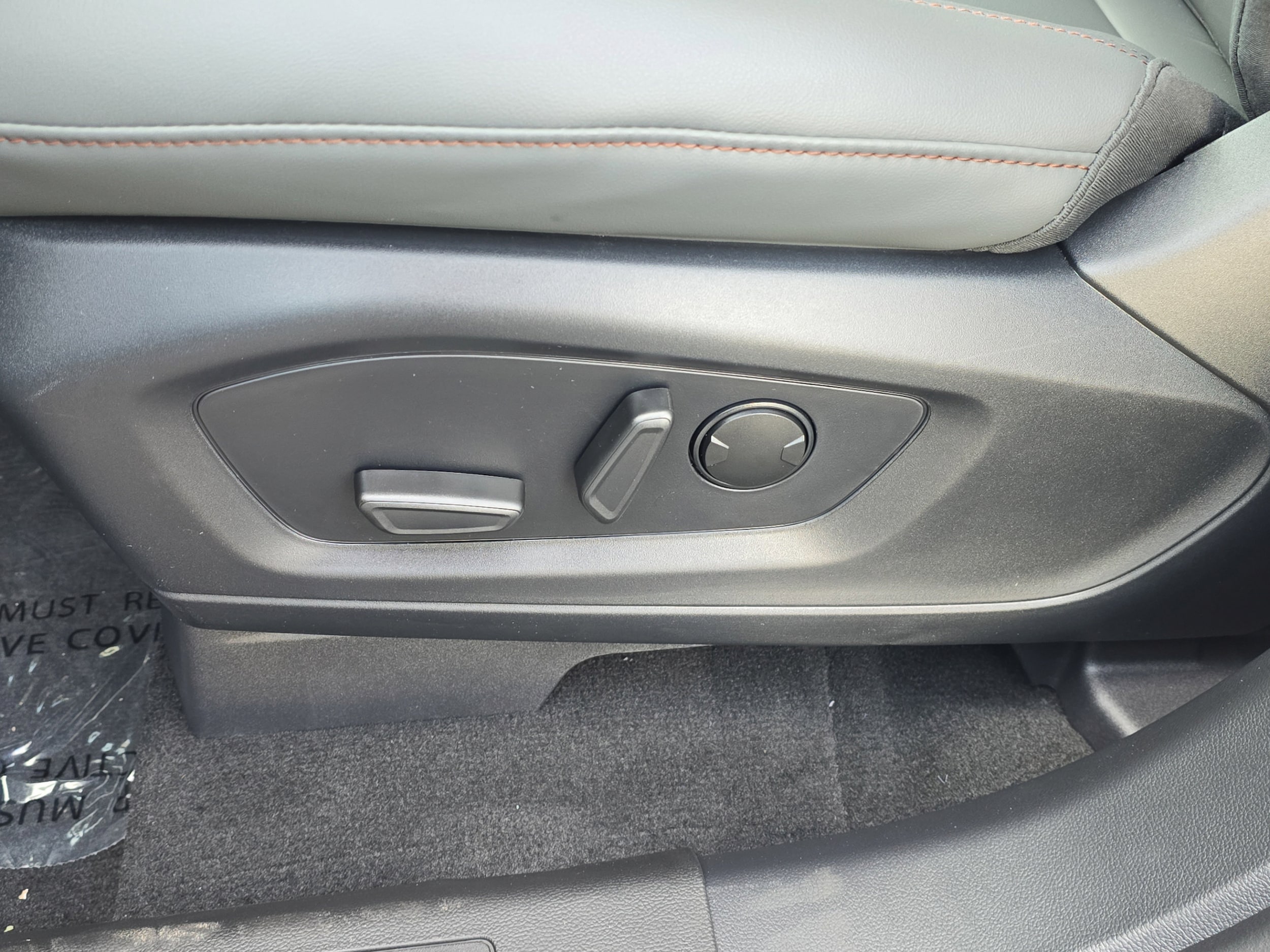 2026 Ford Explorer Active - Photo 15