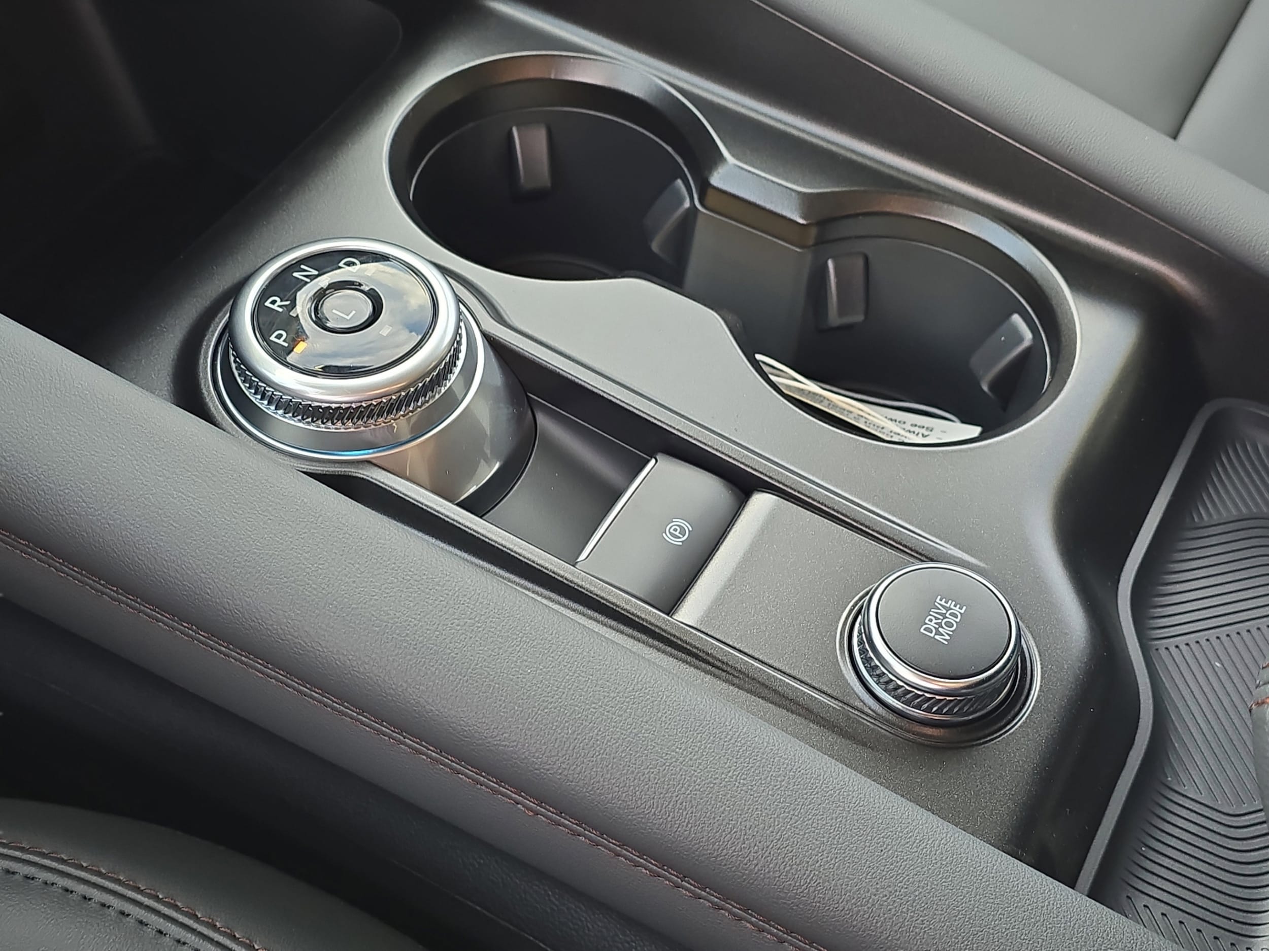 2026 Ford Explorer Active - Photo 29