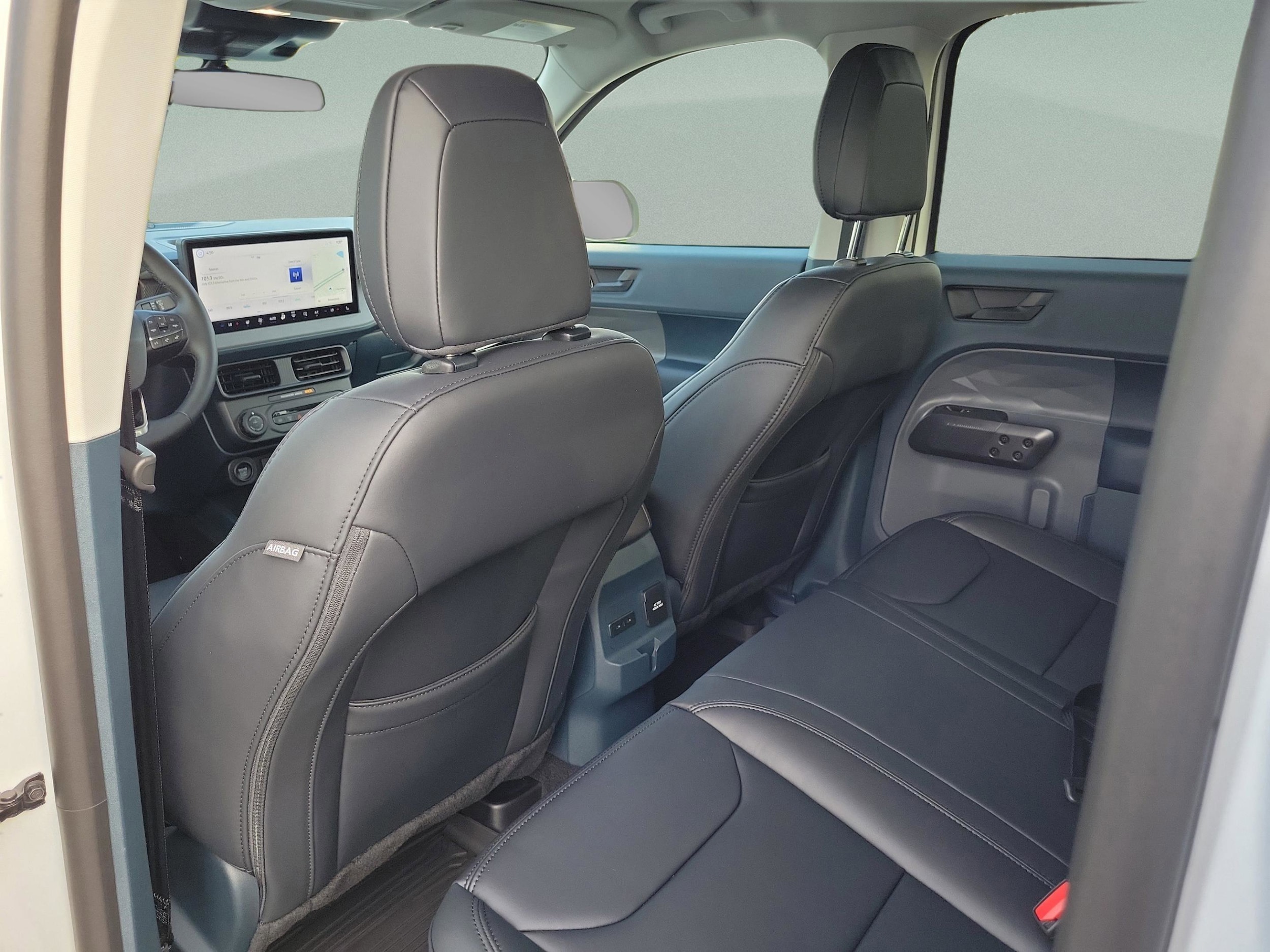 2025 Ford Maverick Lariat - Photo 11
